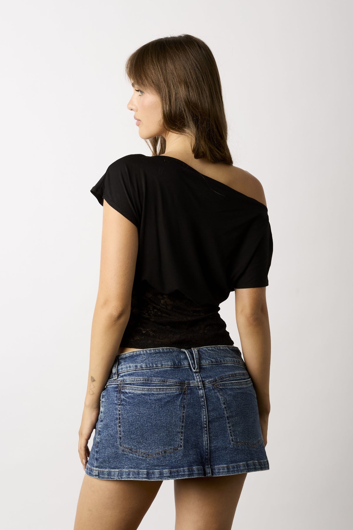 Vivi Black Off-The-Shoulder Lace Top
